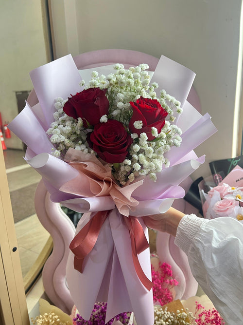 Bahagia – Rose Bouquet by Bungaa