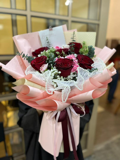 Anggun – Rose Bouquet by Bungaa