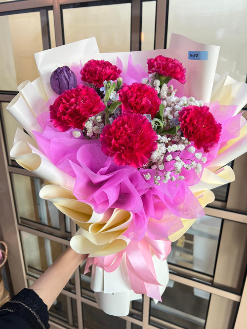 Budi – Carnation Bouquet by Bungaa