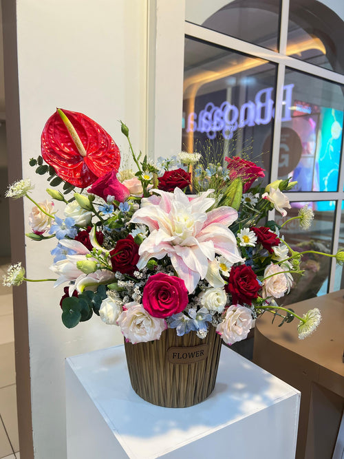 Budi – Flower Basket by Bungaa